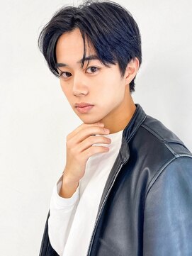 メンズヘアムニ 恵比寿(Men’s hair MUNi) 黒髪センターパート