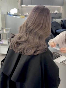 ローレン(Lolen.) ウェーブ巻き　ミルクティーグレージュ