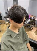 スーツ短髪ツーブロック束感黒髪シークレットパーマ流行