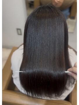 サンゼンヘアー(SUN-ZEN HAIR) ストレートスタイル