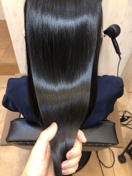 アコンプリッシュ 代官山 恵比寿(accomplish) クリスタルミネコラ