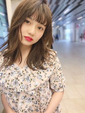エル(elle) 小顔に見せるヘア☆ブランジュとダブルバング錦糸町 押上 両国
