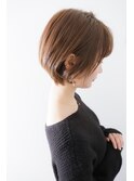 ペールベージュ☆前下がりショート