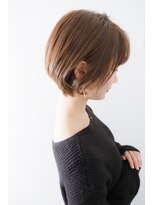 ヌーベルヴァーグ(Nouvelle Vague)&nbsp;ペールベージュ☆前下がりショート