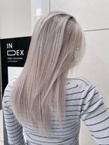 ジゼル(gisele)&nbsp;（小山）艶々ホワイト