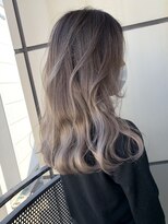 アミヘアーサプライ(AMI Hair Supply)&nbsp;ハイライトバレイヤージュ/小顔レイヤー/ミルクティブロンド秋好