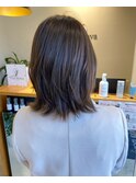 動きのある外ハネベージュ