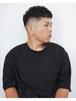 ワンワンオー バーバーショップ コンチネンタル(@110 BARBER SHOP continental) FADEカット