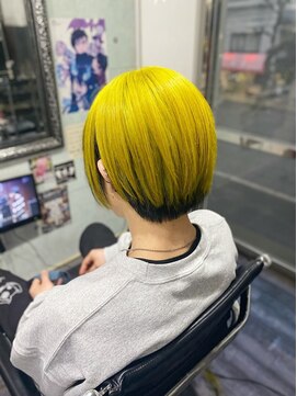 ミミック (mimic) 【派手髪】black×yellow【インナーカラー】