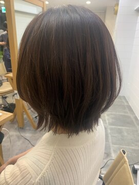 バズ(BUZZ) チョコレートブラウンとレイヤーボブ（BUZZさの）