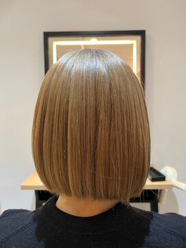 ジュイール(jouir) ダブルカラーショートボブインナーカラーハイライトケアブリーチ