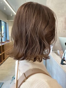 ナル(nalu.) 外はねボブ/オリーブカラー/カーキカラー/くすみカラー