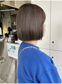 ミニボブ×グレージュ