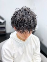 ネオン(neon)&nbsp;重めマッシュツイスパ