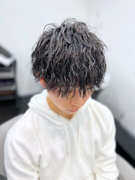 ネオン(neon) 重めマッシュツイスパ