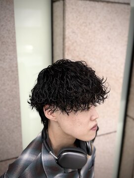 リバティシェアバーバー 銀座(LIBERTY SHARE BARBER) 波巻スパイラル<銀座><理容室>