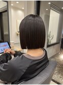 ライン感が可愛い切りっぱなしボブ◎