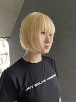 アルカナ 明治神宮前原宿(ARCANA)&nbsp;ホワイトカラー　ホワイトブロンド　抜きっぱなしブリーチ