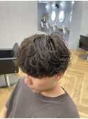 緩めのシャドウパーマ