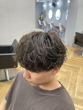 アレス バイ シカ 神戸三宮元町店(ALLES by Cica) 緩めのシャドウパーマ