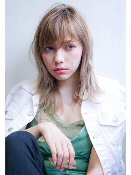 テイラー(Taylor) [Taylor] うざバングが可愛い大人ロブ