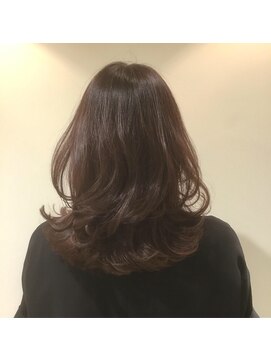 テラス アヴェダ 大丸心斎橋店(Terrace AVEDA) レイヤースタイル