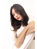 ピアーネ(PIANE)&nbsp;大人女子のセミロングヘア