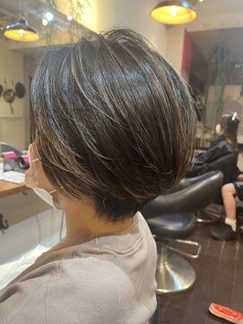 ドッグマニアピンチアオヤマ(DOGMANIA PiNCH AOYAMA) ハイライト×大人ショート