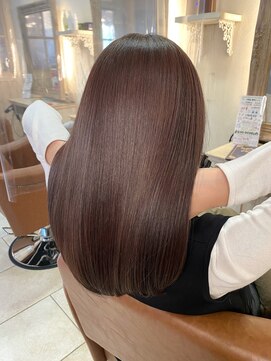 エイミーバイアフロート(amie  by afloat) ＊ 美髪ケアで髪質を改善！！