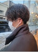 スパイラルパーマ センターパート 刈り上げ