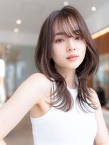 20代30代大人かわいい/レイヤーカット/シルキーベージュ/小顔