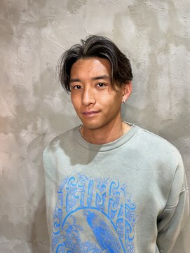 ルーメン 岐阜(ROOO MEN) メンズニュアンスセンターパートマッシュハイライトカラー