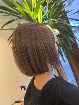 ダブル(W) コンパクトボブ×ベージュカラー