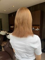 ダブル(W)&nbsp;ブリーチカラー/切りっぱなしセミロング/ブロンドベージュ