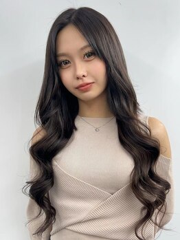 ベルグローアルファ(BELLE GROW ALPHA)の写真/【大人気★最高級人毛100%シールエクステ取り扱い】ALPHA.は仕上がり・手触り・モチが違う！ 