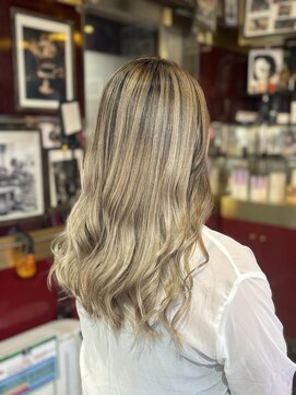 グリッツ (GLITZ) 10代から50代大人気海外風バレイヤージュ