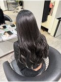 エクステで自然にロング＋さりげないハイライト