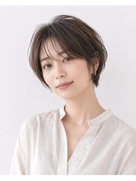 エマ(emma) 大人ショートレイヤー×長め前髪