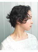 クセ毛を生かしたショートスタイル