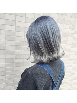 ノア ヘアデザイン 町田店(noa Hair Design) ブルーシルバーショート