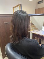 アドラーブル 女池店(adorable) 【ミディアムレイヤー】【ウルフカット】20代30代40代