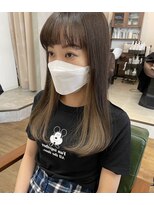 アンダーバーホワイトモデ 河内長野(_WHITE mode)&nbsp;◎イヤリングカラーベージュ大人ロングヘア20代30代