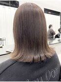 黒髪クラゲヘアーオリーブグレー小顔ココアベージュ卵型ショート