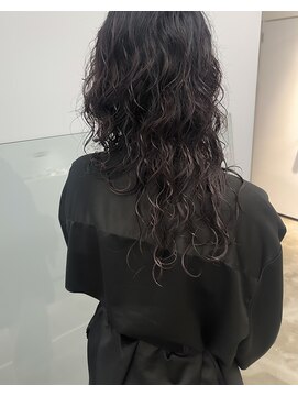 ノード(NODO) 黒髪ウルフ+スパイラルパーマ