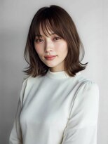 ビューティシモ 所沢(Beautissimo)&nbsp;外ハネミディアム くびれヘア レイヤーボブ グレージュ