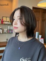シェール(cher)&nbsp;顔まわりカット/ミディアムレイヤー/ブラウンアッシュ