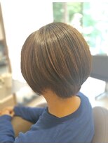 アンベリールフルー(EMBELLIR fleur)&nbsp;大人の似合わせショートボブカットスタイル/40代/50代