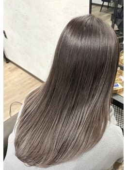 オリーブ(Olive)の写真/艶と透明感を引き出す、上品なデザインカラー