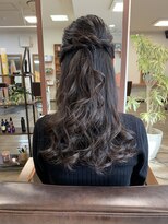 ヘアメイク 想倶楽部 大人可愛いハーフアップ☆