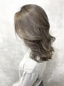 ユニバーストーキョー 池袋西口店(universe tokyo) 【universe tokyo池袋】イルミナカラー/髪質改善/ハイライト